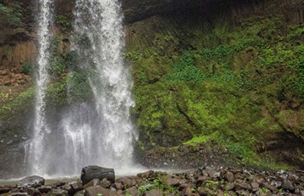 Leng Ang Khin Waterfall