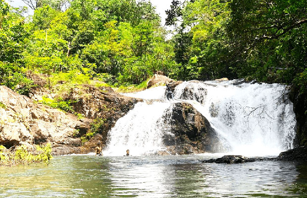 Chrak Leang Waterfall